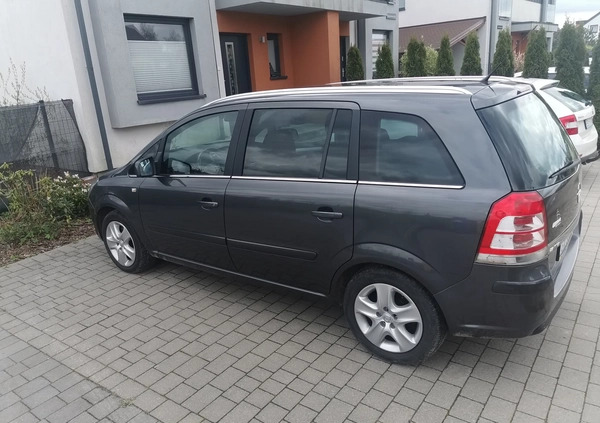 Opel Zafira cena 18900 przebieg: 182840, rok produkcji 2012 z Reda małe 37